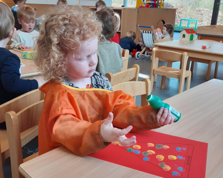 Nieuwe vriendjes in de klas 