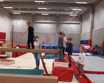 Turnles in de sporthal van Wespelaar