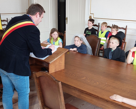 Bezoek aan het gemeentehuis 