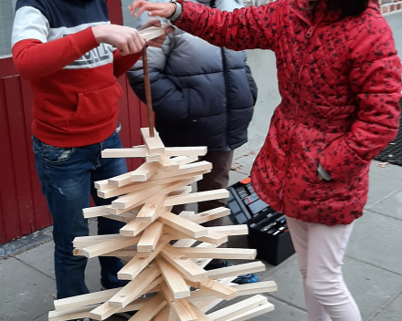 Muzische Vorming : Kerstbomen.