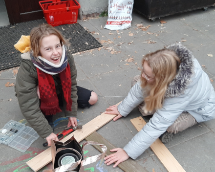 Muzische Vorming : Kerstbomen.