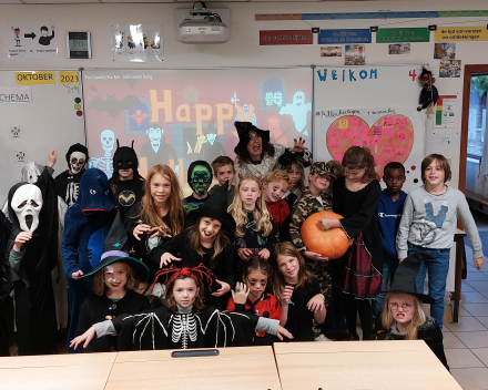 Halloween - griezelige verhalen op zolder