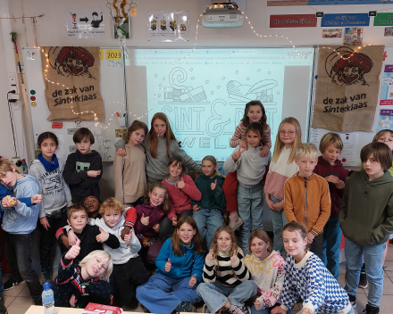 De Sint en de pieten op bezoek