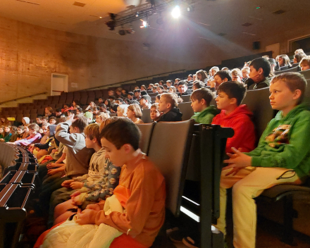 Wetenschapstheater 'Koninkrijk der Weetgierigen' - aula Vesalius / Groep T