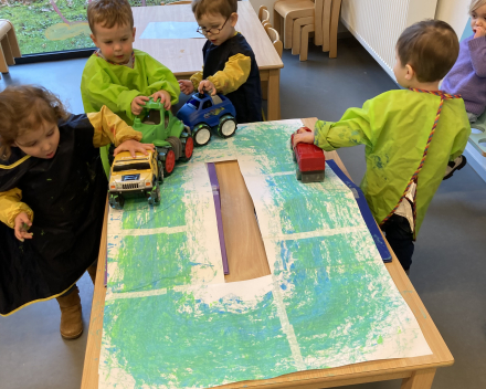Rollen, rijden en botsen!