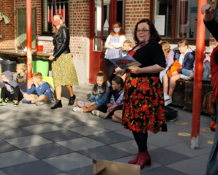 Start toneeltje Lagere school  - De Vuurboom