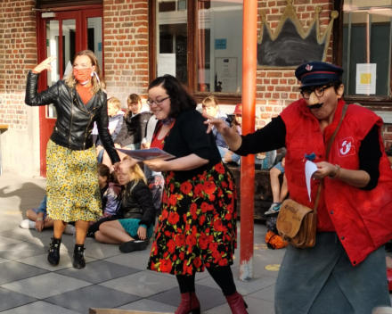 Start toneeltje Lagere school  - De Vuurboom